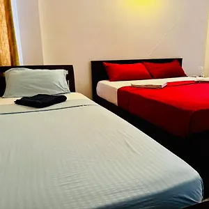 Mamma Raji - Freedom Paradise Hotel Negombo