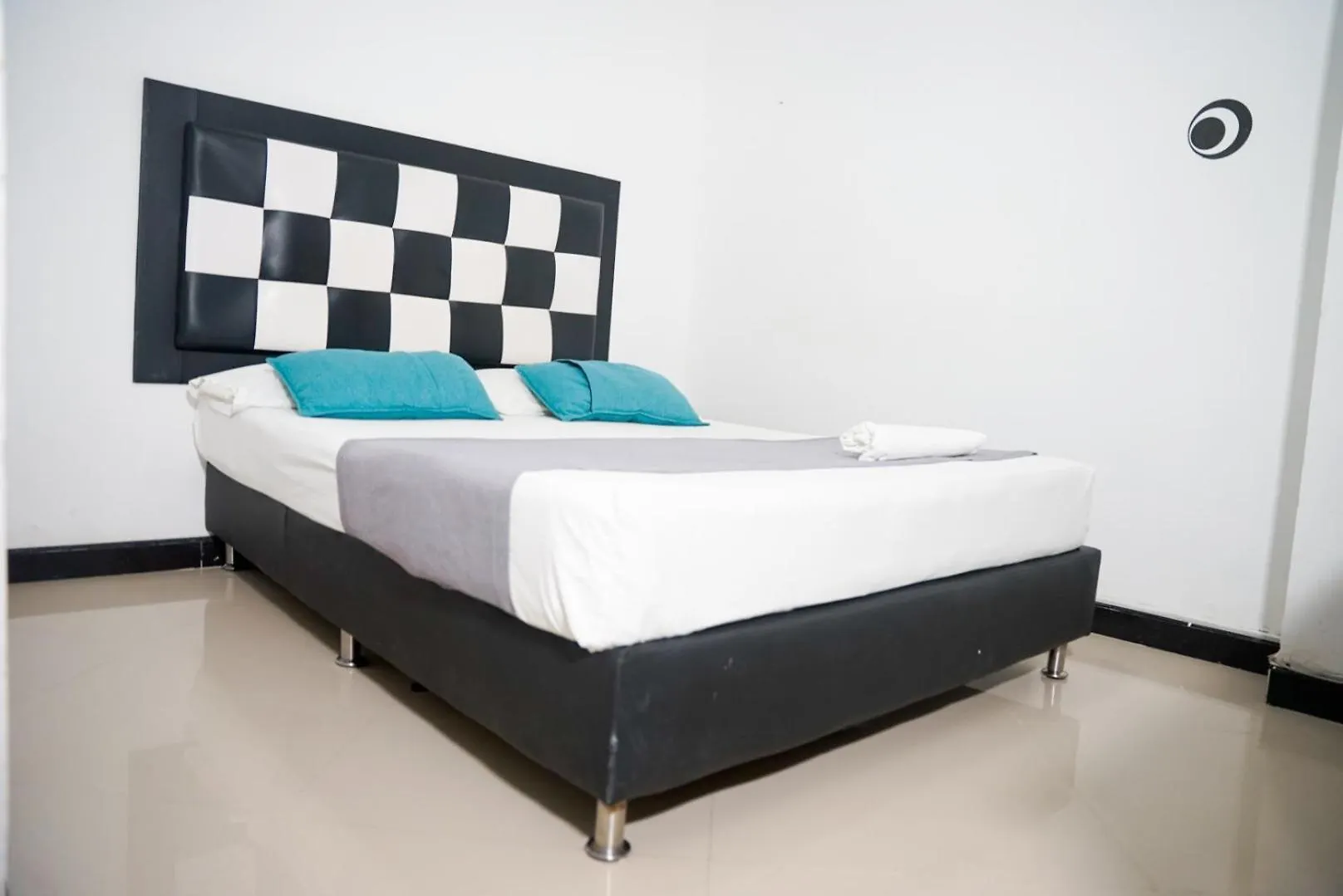 Hotel Laureles De Aburra Medellín 3*,